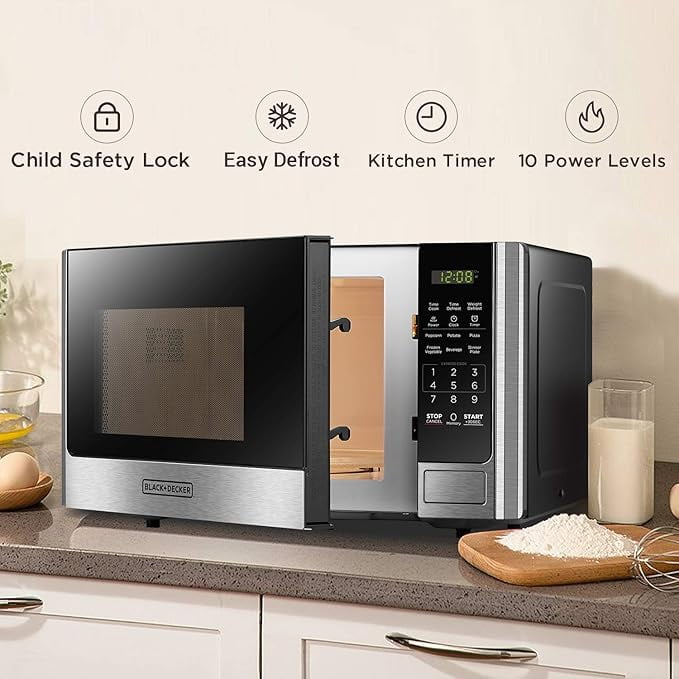 BLACK+DECKER 0.9 Cu.ft Countertop Microwave Oven in Stainless Steel