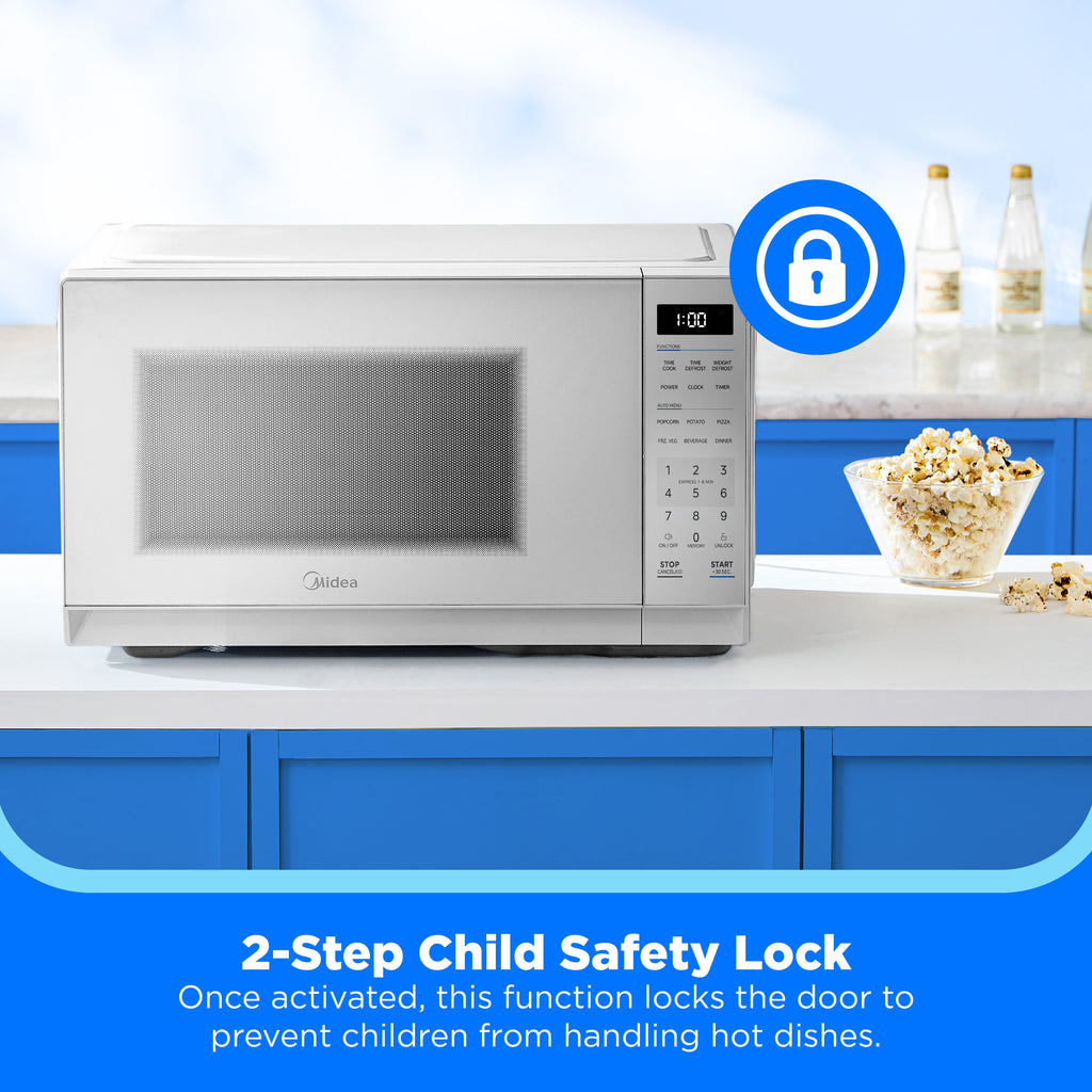 Midea Countertop Microwave Oven, 0.7 Cu Ft, 700 Watts, 11 Power Levels, Compact, White