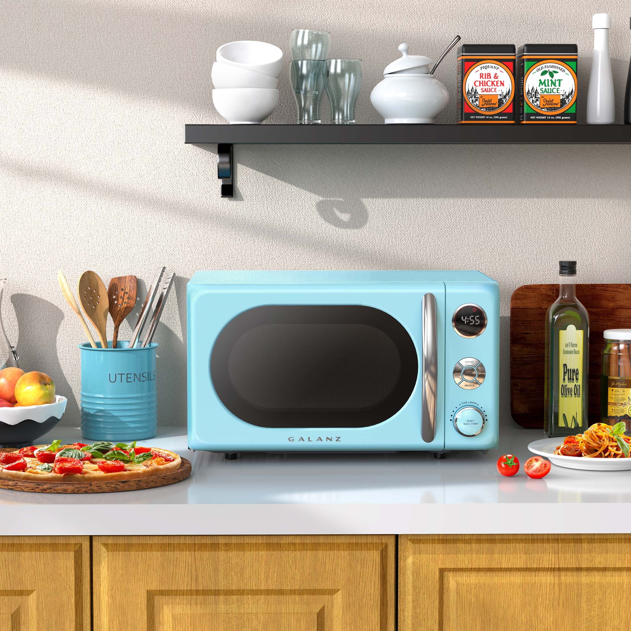 Galanz 0.7 Cu ft Retro Countertop Microwave Oven, 700 Watts, Blue, New